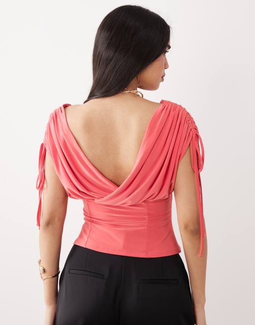 ASOS DESIGN - Diep gerimpelde top met blote schouders in koraalkleur, 2 van 4