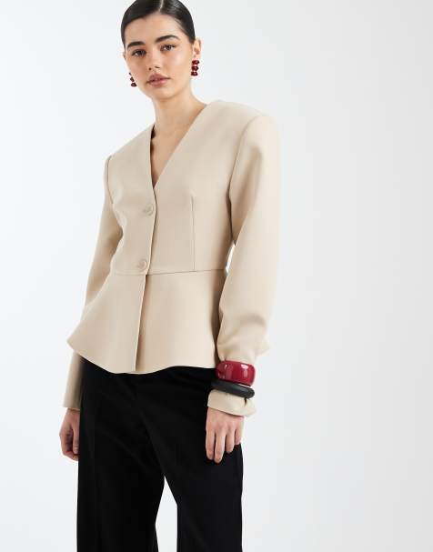 ASOS DESIGN - Diepuitgesneden blazer met peplum in lichtbruin - view 1