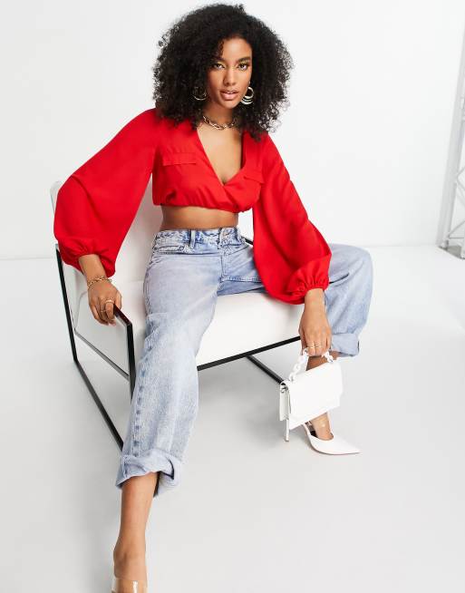 ASOS DESIGN - Diepuitgesneden blouse met zakdetail in rood