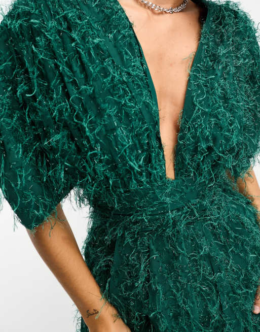 ASOS DESIGN - Diepuitgesneden jumpsuit in pluizig groen metallic, 2 van 4
