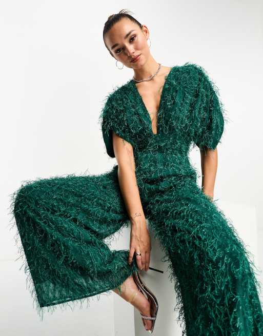 ASOS DESIGN - Diepuitgesneden jumpsuit in pluizig groen metallic, 3 van 4