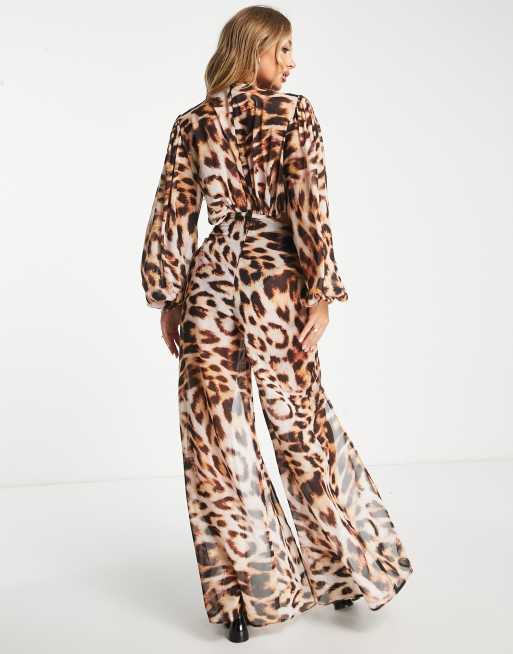 ASOS DESIGN - Diepuitgesneden jumpsuit met uitsnijdingen en raffia-riem in luipaardprint, 2 van 4