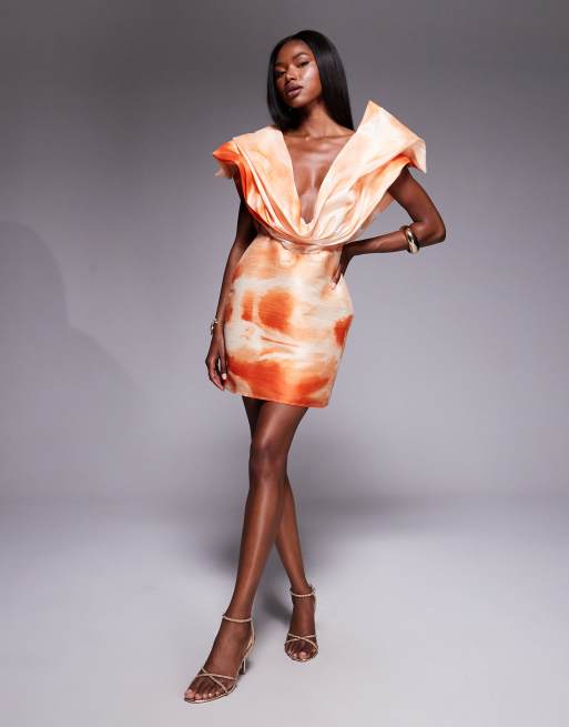 ASOS DESIGN - Diepuitgesneden maxi jurk met structuur in oranje abstracte print, 3 van 4
