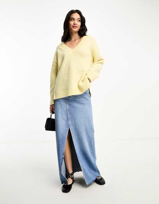 ASOS DESIGN - Dikke trui van alpaca-wolmix met v-hals in botergeel