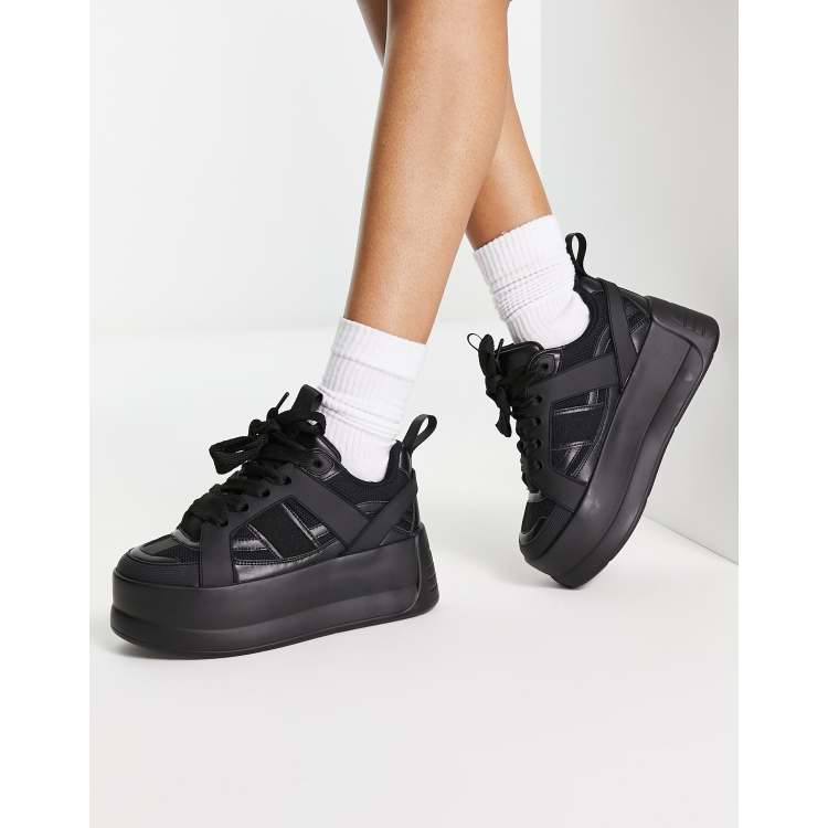 ASOS DESIGN Discover Klobige knochelhohe Skater Sneaker in Schwarz ASOS