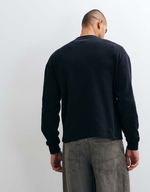 ASOS DESIGN Disney boxy oversized waffle henley with Christmas Mickey Mouse print in Asphalt, 5 of 5