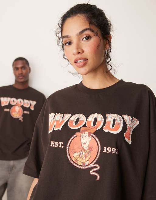 ASOS DESIGN – Disney – Brązowy T-shirt oversize unisex z nadrukiem z motywem Woody'ego z „Toy Story”