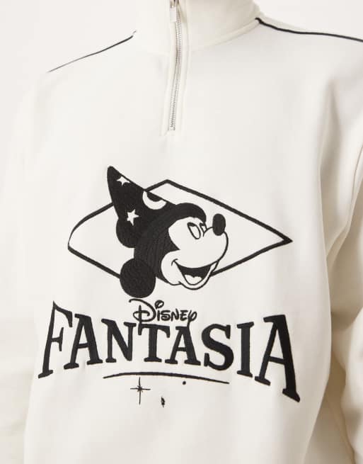 ASOS DESIGN – Disney Fantasia – Lässiger Pullover in Weiß mit 1/4-Reißverschluss und Mickey-Mouse-Stickerei, 3 von 4