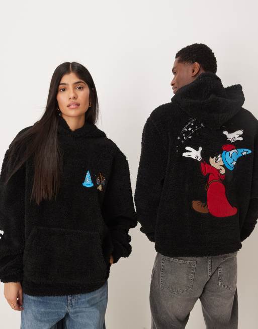 ASOS DESIGN – Disney – Fantasia – Svart, avslappnad huvtröja i teddy och unisex-modell med Musse Pigg-broderi