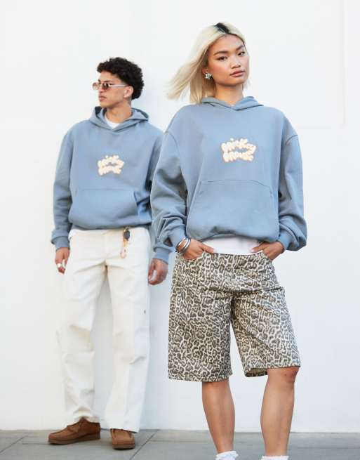 ASOS DESIGN – Disney – Grå oversize huvtröja i unisex-modell med boxig passform och Musse Pigg-tryck, 4 av 4