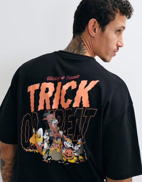 ASOS DESIGN Disney Halloween oversized t-shirt with Mickey and Friends in Black - view 1