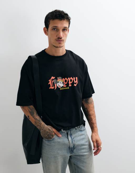 ASOS DESIGN Disney Halloween t-shirt oversize avec Mickey et ses amis en noir, 2 de 5