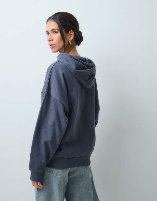 ASOS DESIGN Disney hoodie met Donald en Daisy print in blauw, 3 van 5
