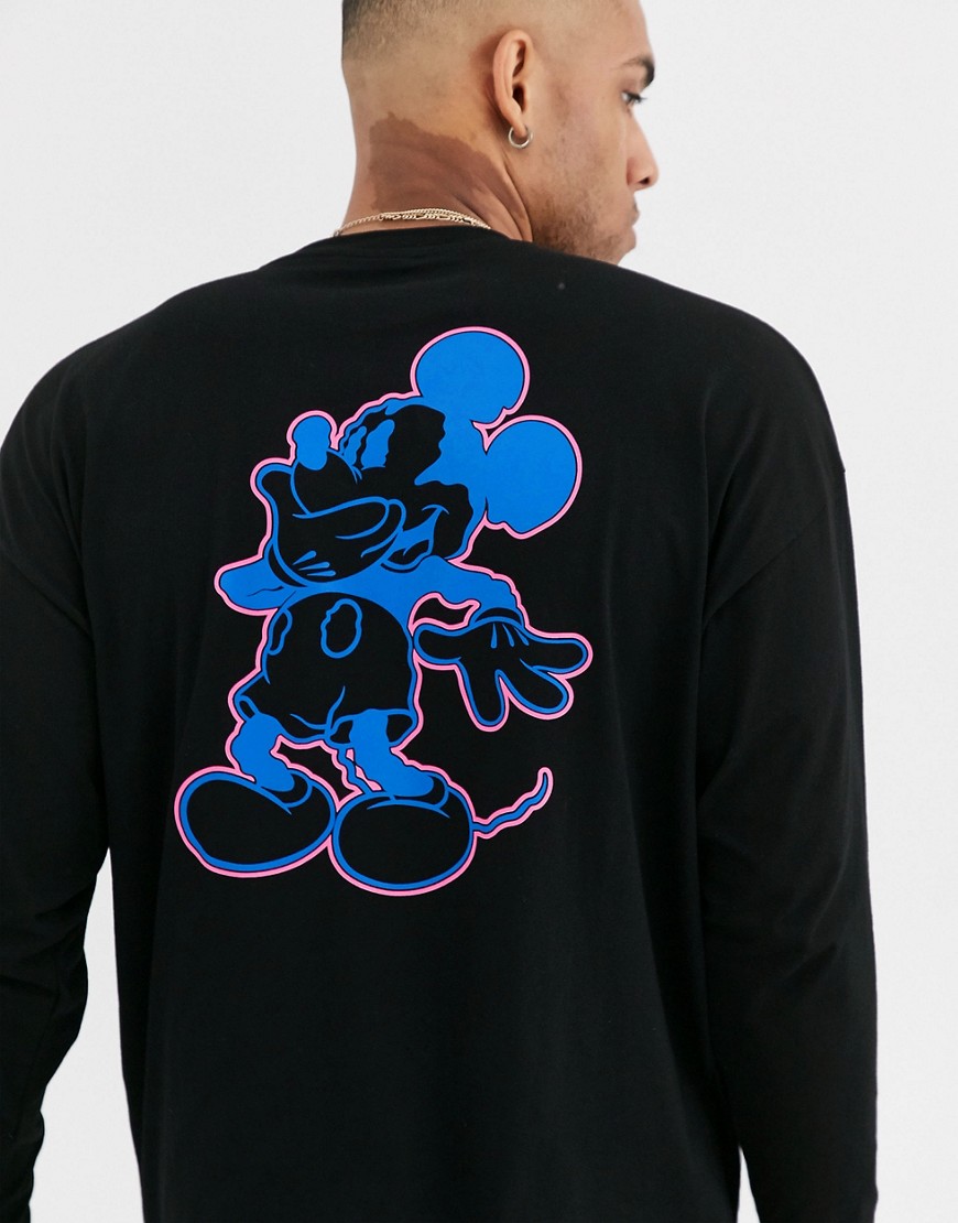 ASOS DESIGN – Disney – Långärmad t-shirt i oversize-modell med Musse Pigg-tryck i neon baktill och broderad text på bröstet-Svart