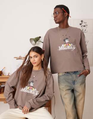 ASOS DESIGN - Disney - Langärmliges, schweres Unisex-Shirt in Braun mit Oversize-Schnitt und „Mickey Mouse"-Print