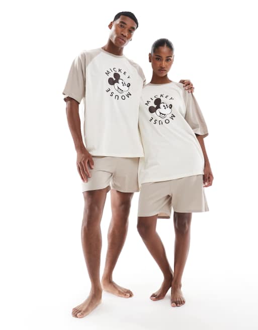 ASOS DESIGN – Disney – Ljusbeige pyjamas med Mickey Mouse-tryck, 3 av 4