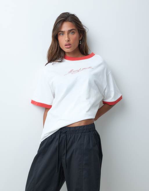 ASOS DESIGN Disney oversize slub-ringer t-shirt med Mickey Mouse-tryck i vitt, 4 av 5