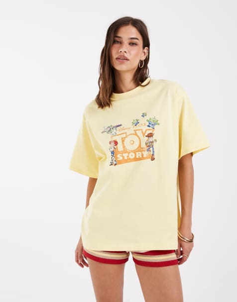 ASOS DESIGN Disney Oversize-T-Shirt mit Toy Story-Print in Buttermilchgelb - view 1