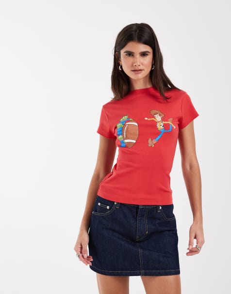 ASOS DESIGN Disney Pixar camiseta con diseño encogido con estampado de Toy Story en rojo - view 1