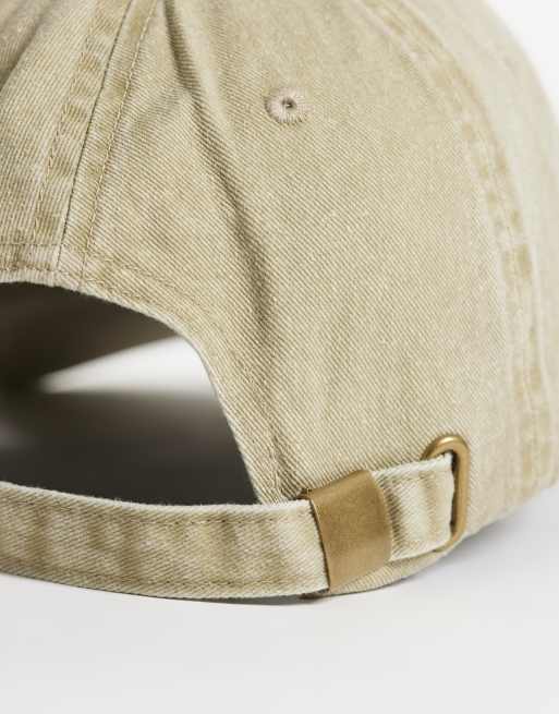 ASOS DESIGN Disney Pixar gorra Pizza Planet en beige, 3 de 3