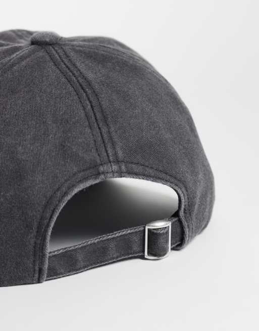 ASOS DESIGN Disney Pixar Lightning Mcqueen cap in washed black, 3 of 3