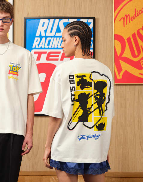 ASOS DESIGN - Disney Pixar - Oversized T-shirt met Toy Story-print in crème - view 1