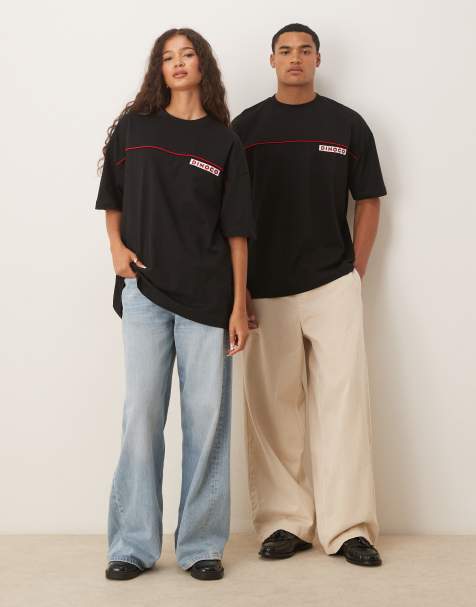 ASOS DESIGN - Disney Pixar - T-shirt oversize unisexe avec imprimés Cars Dinoco - Noir - view 1