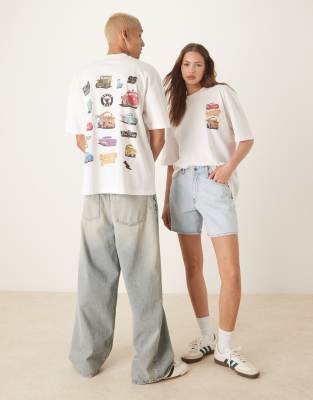 ASOS DESIGN - Disney Pixar - Unisex - Oversize-T-Shirt in Beige mit „Cars"-Skizzenprints-Weiß