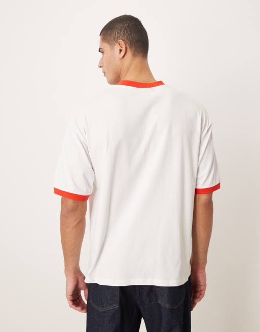 ASOS DESIGN Disney Pixar unisex oversized Toy Story pizza planet t-shirt in white, 3 of 4