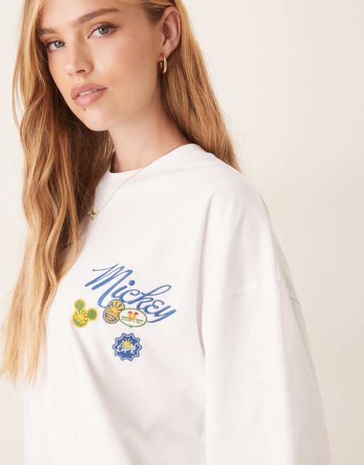 ASOS DESIGN - Disney - T-shirt unisex oversize bianca con stampe di Topolino e frutti, 4 di 4