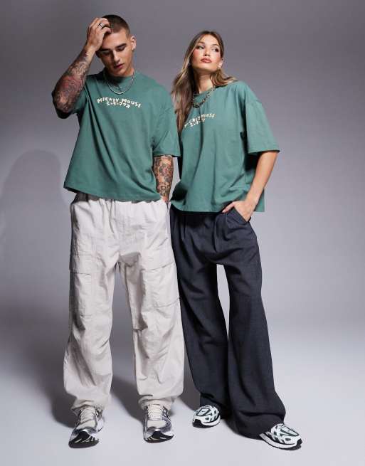 ASOS DESIGN - Disney - T-shirt unisexe oversize coupe carrée à imprimé Mickey Mouse en relief - Vert, 4 de 4