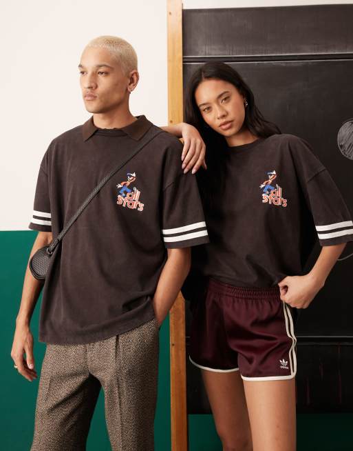 ASOS DESIGN Disney Unisex oversized t-shirt with Goofy prints in washed black