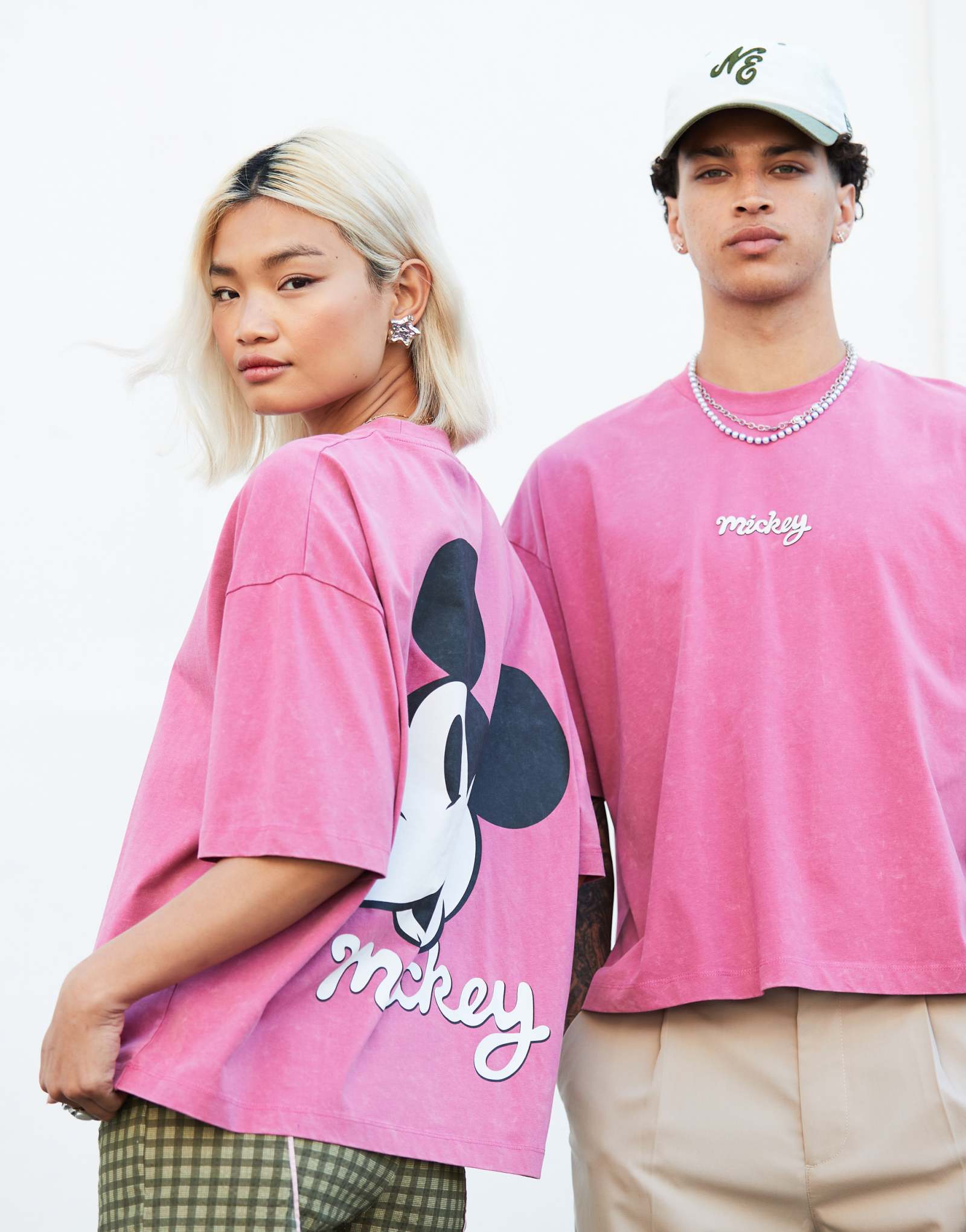 Футболка оверсайз унисекс от ASOS DESIGN Disney с принтом Микки Мауса розового цвета