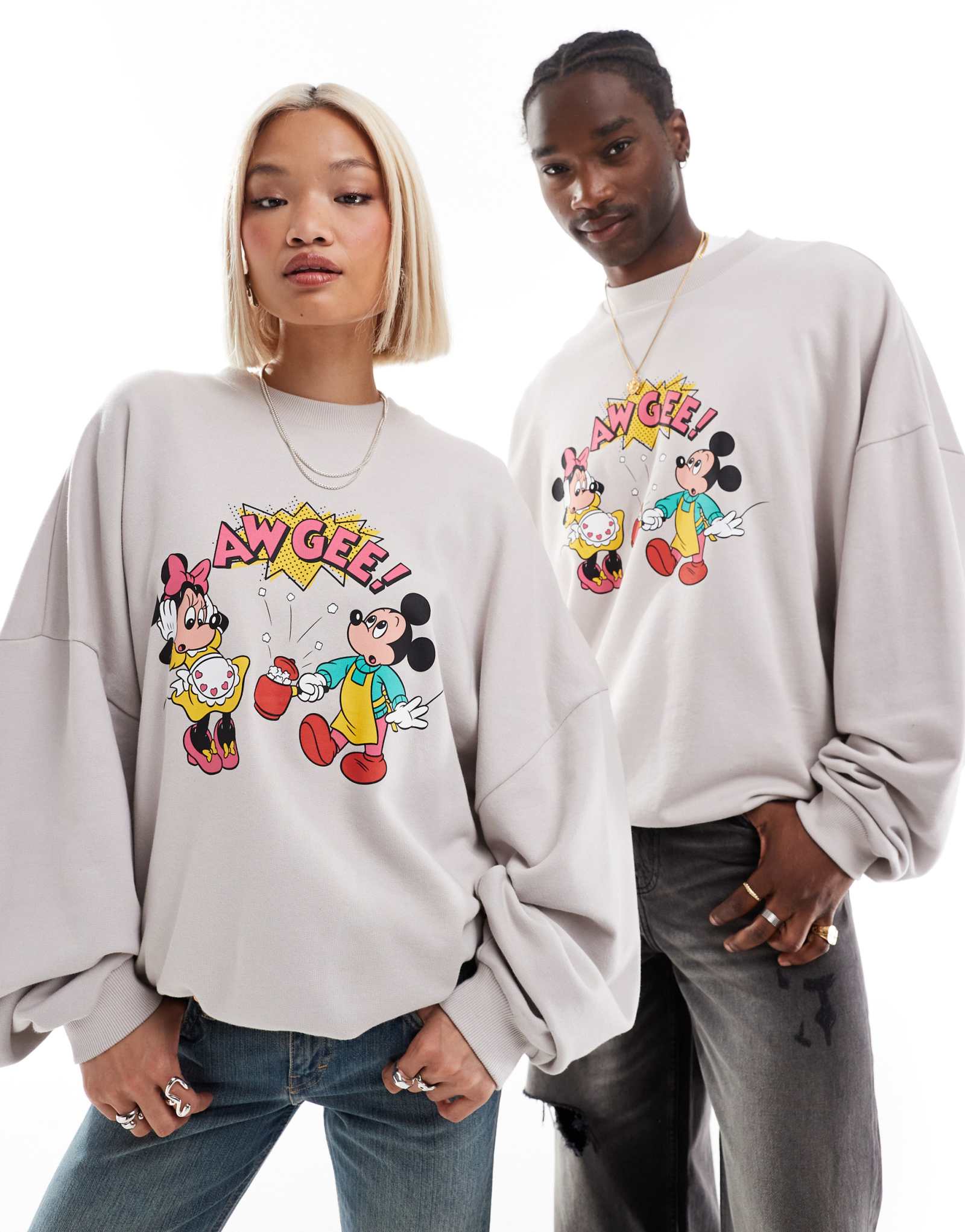 ДИЗАЙНЕРСКАЯ толстовка Disney unisex super oversize с принтом Микки Мауса и Минни Маус от ASOS DESIGN серого цвета