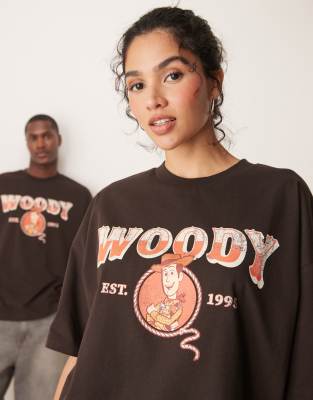 ASOS DESIGN - Disney - Unisex-T-Shirt in Braun mit Oversize-Schnitt und „Toy Story Woody"-Prints