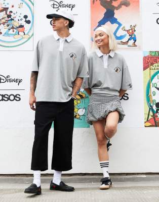 ASOS DESIGN - Disney - Unisex-T-Shirt in meliertem Grau mit Polokragen, Oversize-Schnitt und „Mickey Mouse"-Print