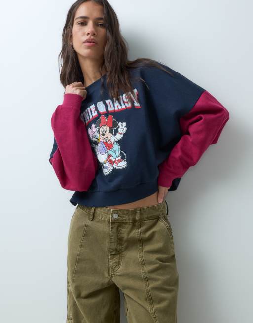 ASOS DESIGN Disney varsity sweatshirt met Mickey Mouse-print in zwart, 4 van 5