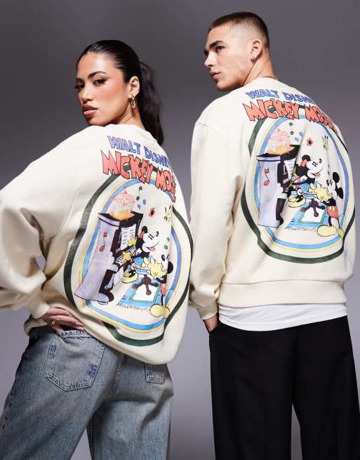 ASOS DESIGN – Disney – Vitmelerad sweatshirt i unisex-modell med boxig oversize passform och "Mickey Mouse & Minnie Mouse"-tryck, 2 av 4