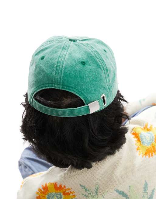 How Can You Create Distressed Hats?