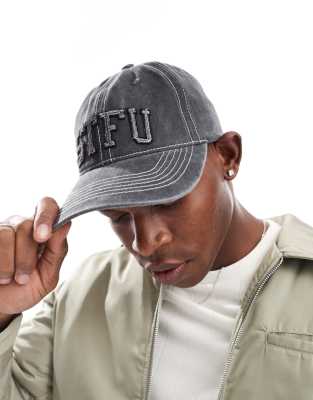 distressed cap with embroidery in gray