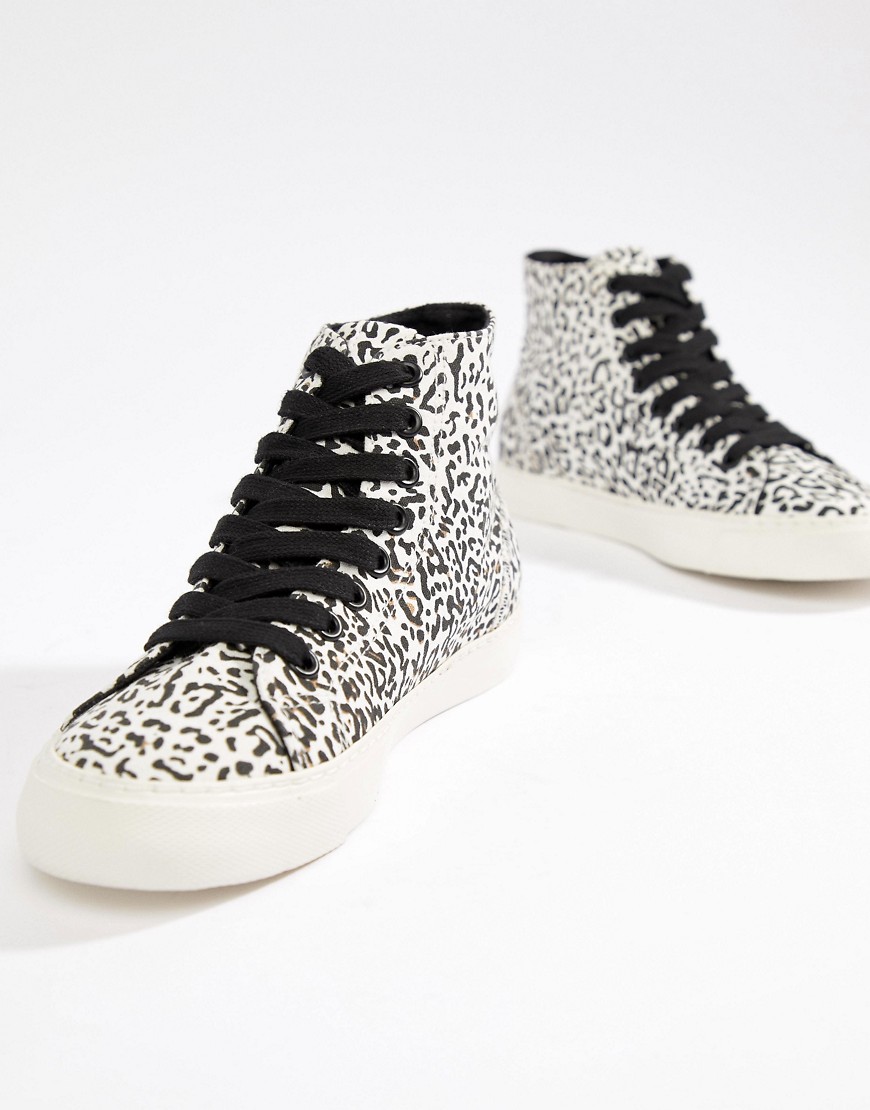 ASOS DESIGN – District – Leopardmönstrade sneakers med högt skaft-Flerfärgad