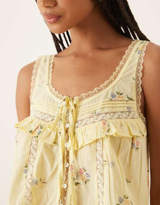 ASOS DESIGN Ditsy pyjama frill button-up cami and pants set in lemon ditsy print, 2 of 4