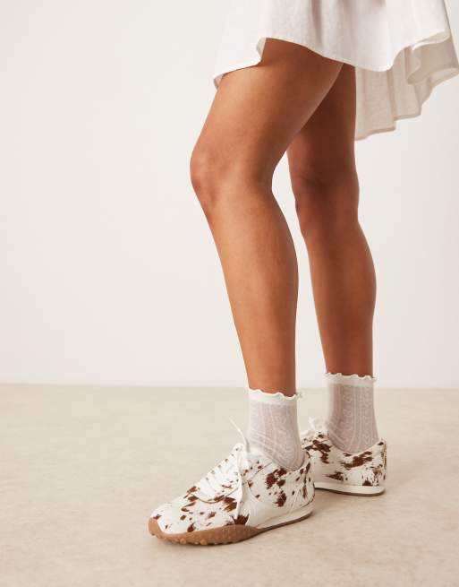 ASOS DESIGN – Dive – Sneaker zum Schnüren aus hochwertigem Leder mit Rehfellmuster, 3 von 5