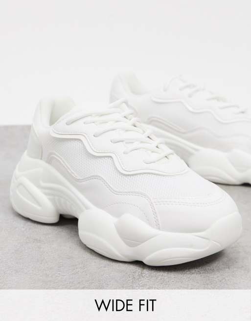ASOS DESIGN – Divine – Vita grova sneakers med bred passform
