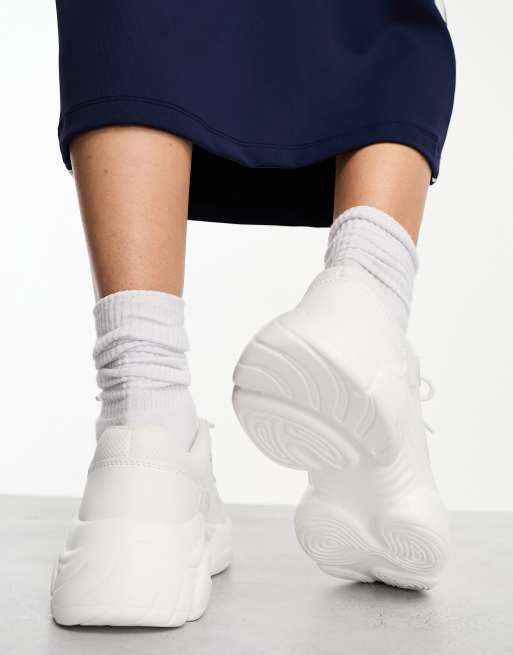 ASOS DESIGN – Divine – Vita grova sneakers, 3 av 4
