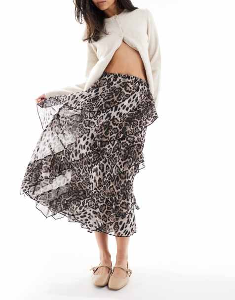 ASOS DESIGN – Djurmönstrad midikjol i chiffong med volang - view 1