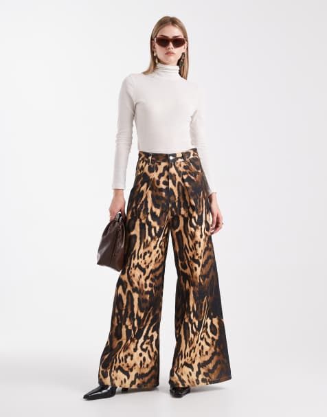 ASOS DESIGN – Djurmönstrade, slouchy jeans i dad-modell med vida ben - view 1