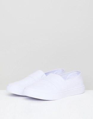 wide fit plimsolls