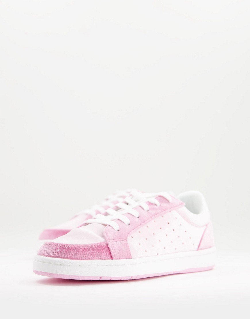 ASOS DESIGN - Dodie - Sneakers i lyserød velour