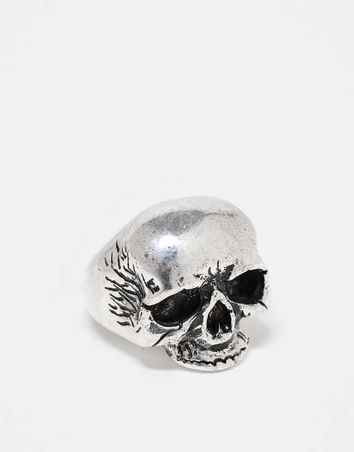 ASOS DESIGN – Dödskallering i bränd silverton